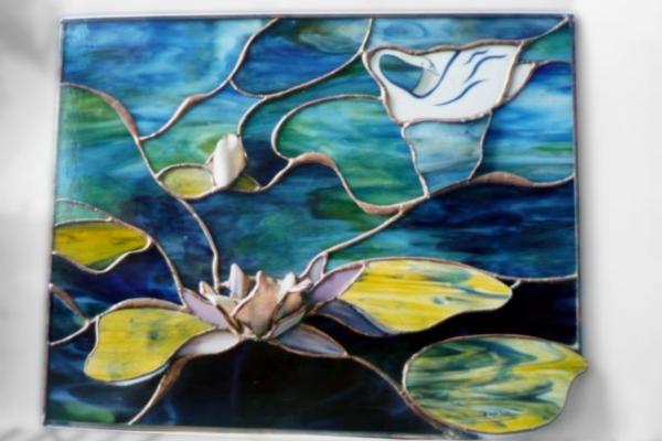 vitrail TIFFANY avec elements en relief